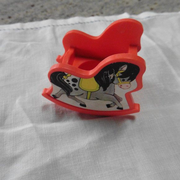 Vintage Fisher Price Little People "Nursery"  10 Pieces Included. - Picture 2 of 10